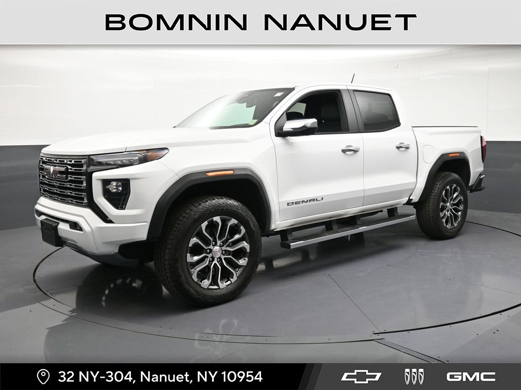 Summit White 2025 GMC Canyon Pickup Truck Four-Wheel Drive 8-Speed Automatic