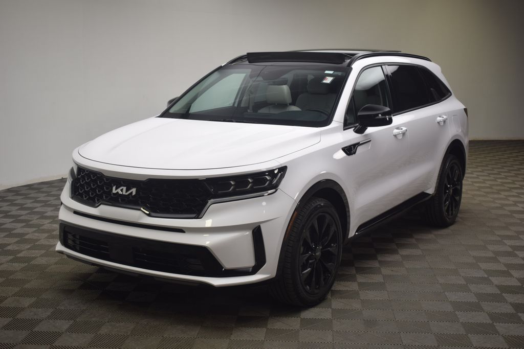 used 2023 Kia Sorento car, priced at $28,500