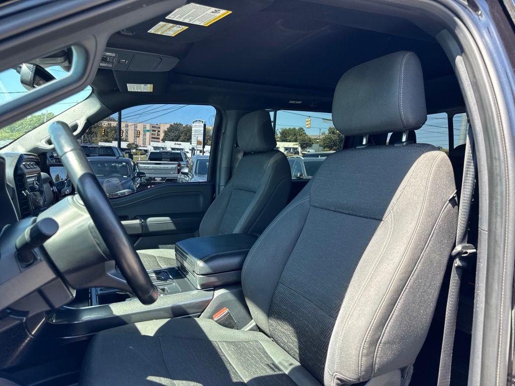 Used 2022 Black Ford XLT image 12