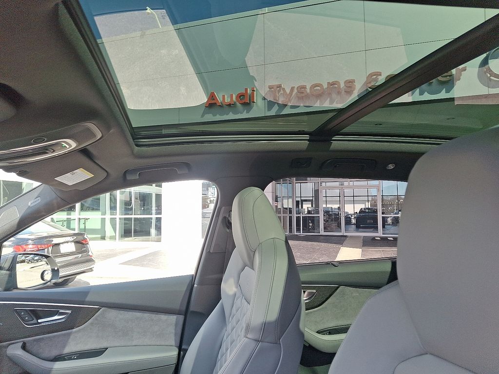 Thumbnail: 2021 Audi SQ7 - 14