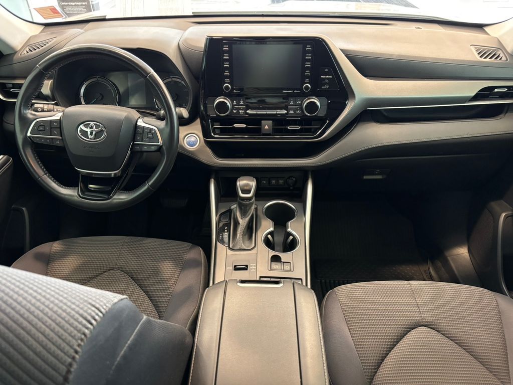2021 Toyota Highlander Hybrid LE