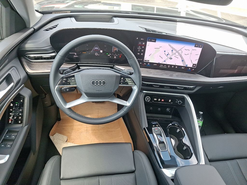 Thumbnail: 2025 Audi Q5 - 8