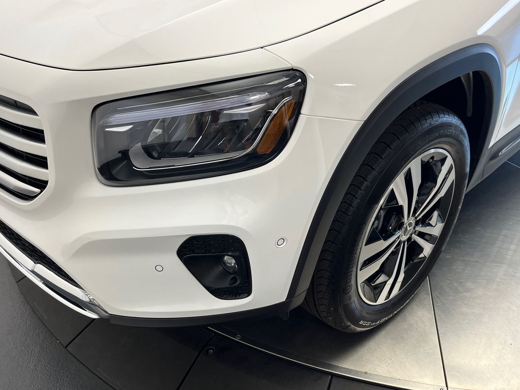 2025 Mercedes-Benz GLB 250 9