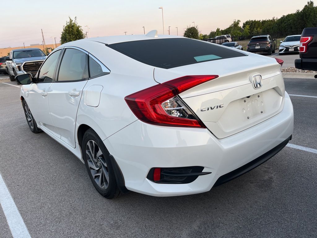 Thumbnail: 2017 Honda Civic - 4