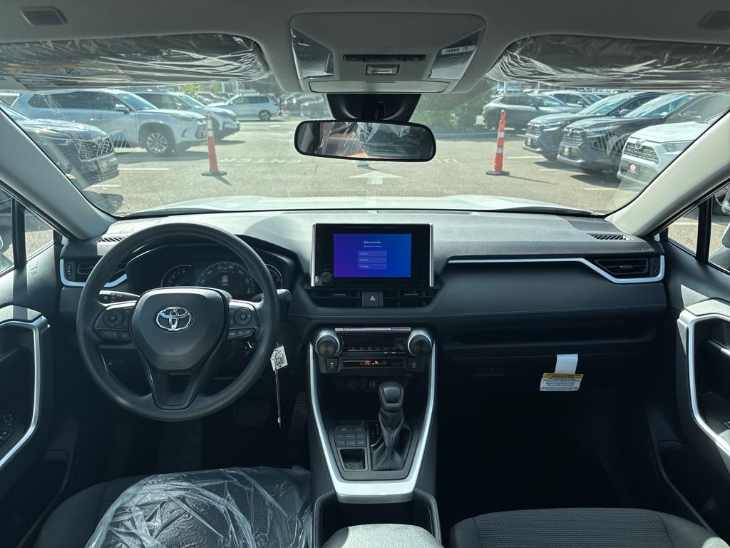 2025 Toyota RAV4 LE photo 10