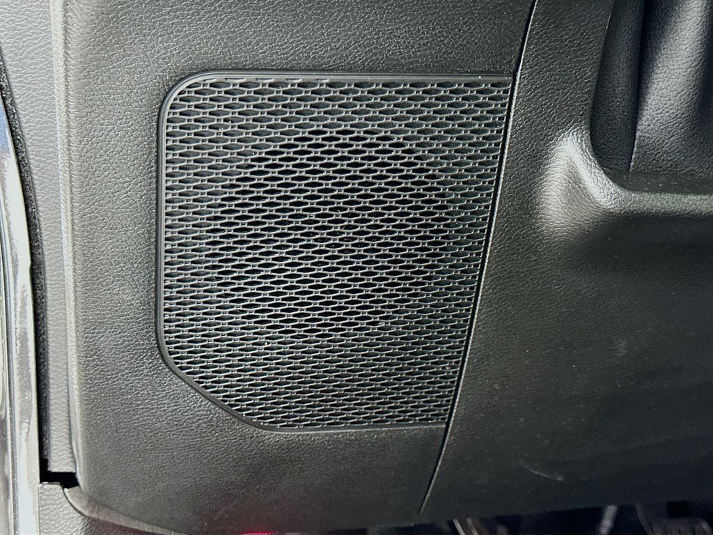 Thumbnail: 2021 Jeep Wrangler - 19