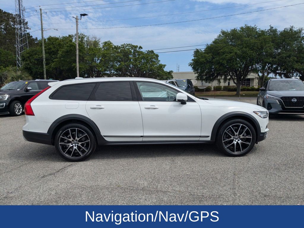 2018 Volvo V90 Cross Country T6