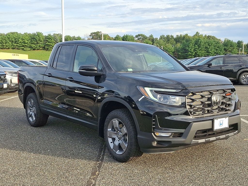 Thumbnail: 2025 Honda Ridgeline - 2