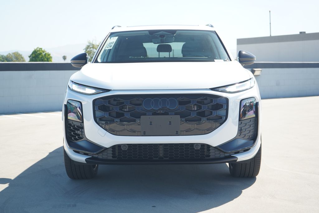 Thumbnail: 2026 Audi Q3 - 5