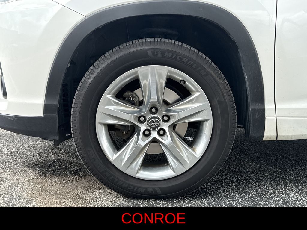 2018 Toyota Highlander Limited White at Classic Chevrolet Galveston