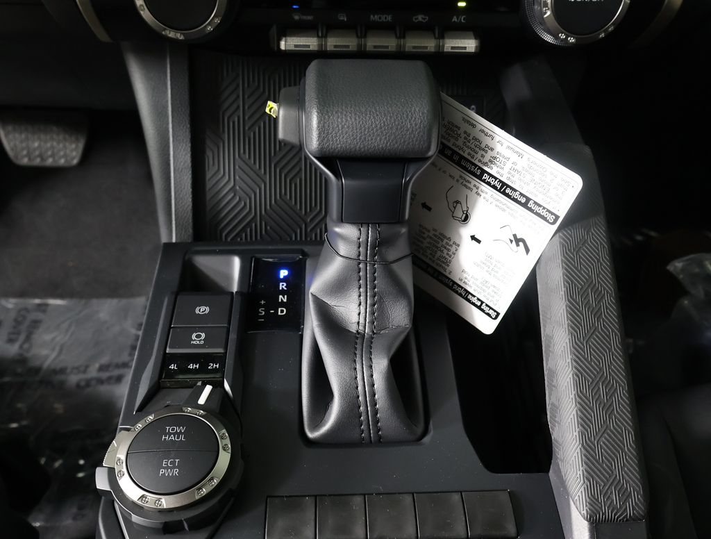 2025 Toyota Tacoma SR5 Double Cab photo 10