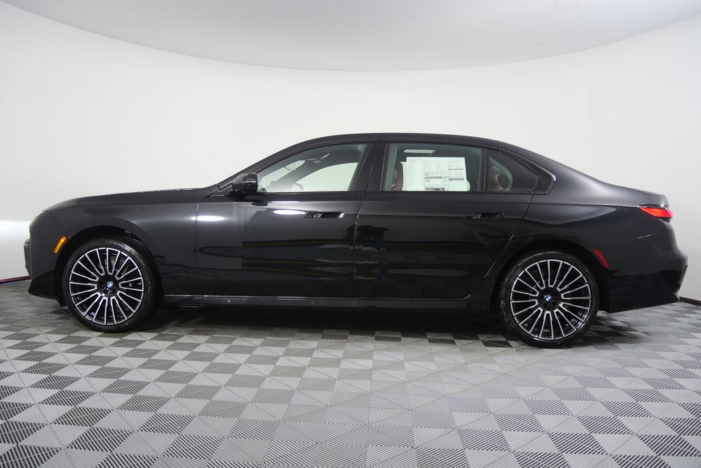 Thumbnail: 2026 BMW 7 Series - 6