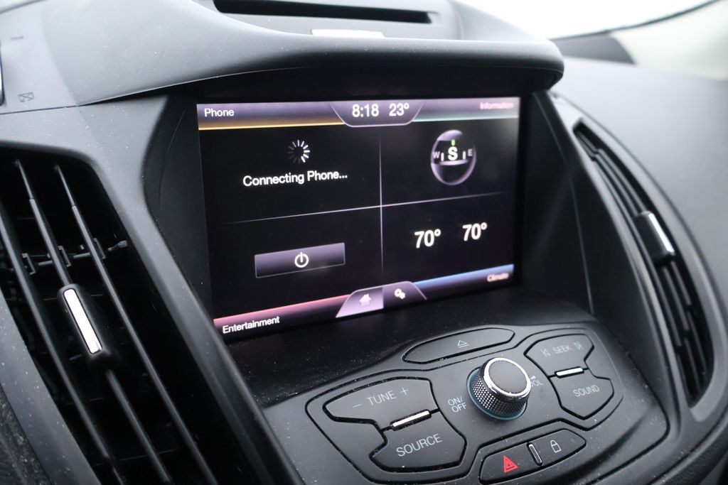 Thumbnail: 2013 Ford Escape - 22