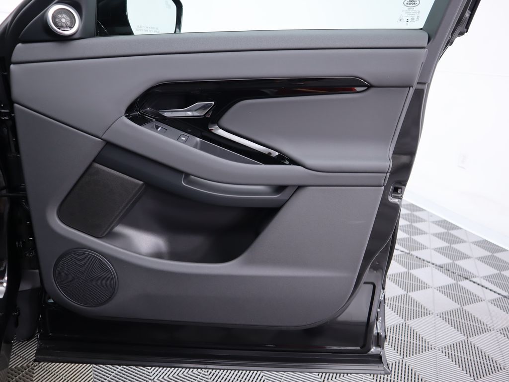 Thumbnail: 2024 Land Rover Range Rover Evoque - 26