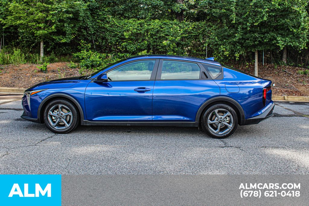 Used 2025 Blue Kia LXS image 7
