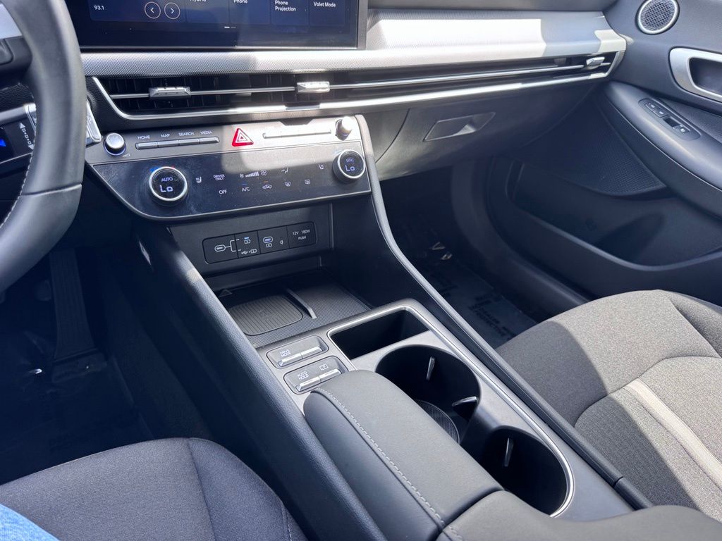HyundaiSonata Hybrid31