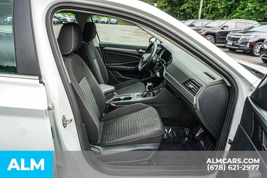 Used 2024 White Volkswagen 1.5T S image 23