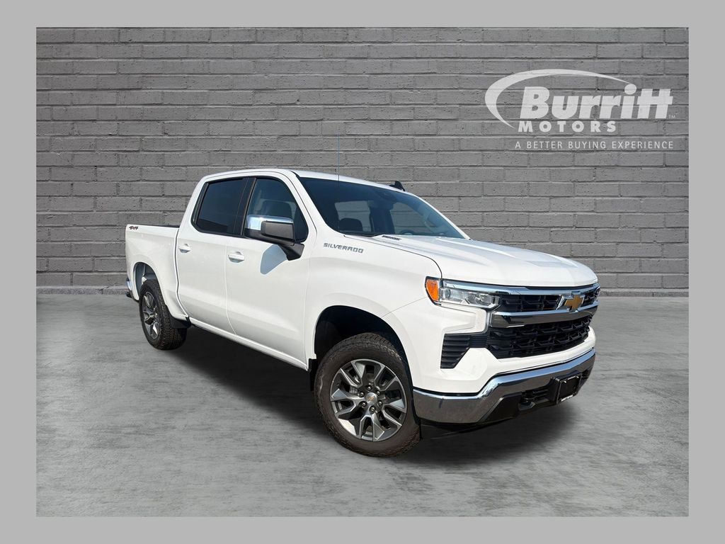 Summit White 2026 Chevrolet Silverado 1500 Pickup Truck Four-Wheel Drive 8-Speed Automatic