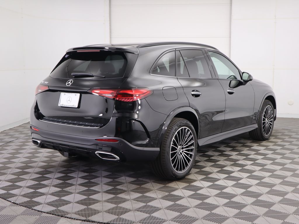 Thumbnail: 2026 Mercedes-Benz GLC - 5