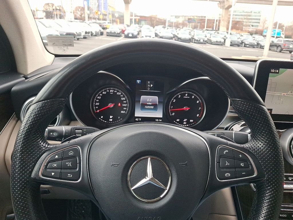 Thumbnail: 2017 Mercedes-Benz GLC - 20