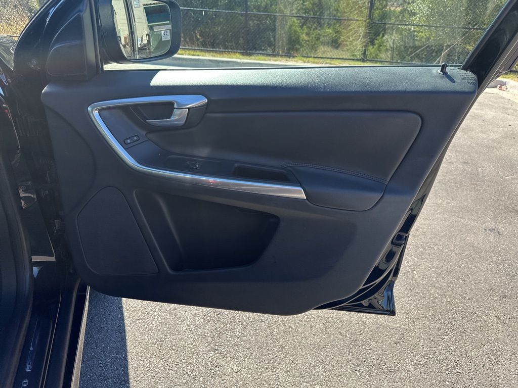 Used Car 2015 Volvo Xc60  T5 Premier Plus For Sale Under $12,000 In Austin, Texas