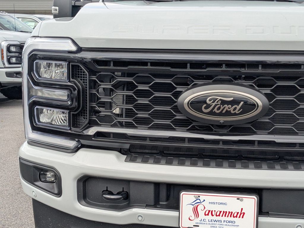 2025 Ford F-350 Lariat