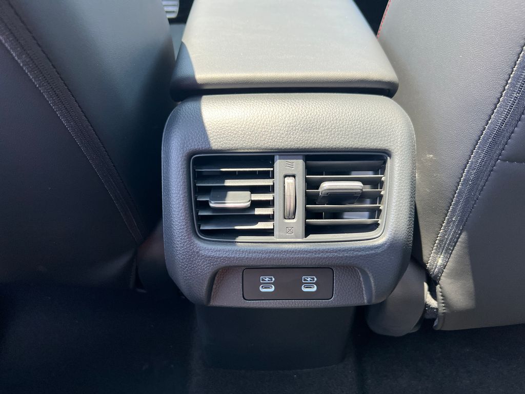 Thumbnail: 2025 Acura ADX - 21