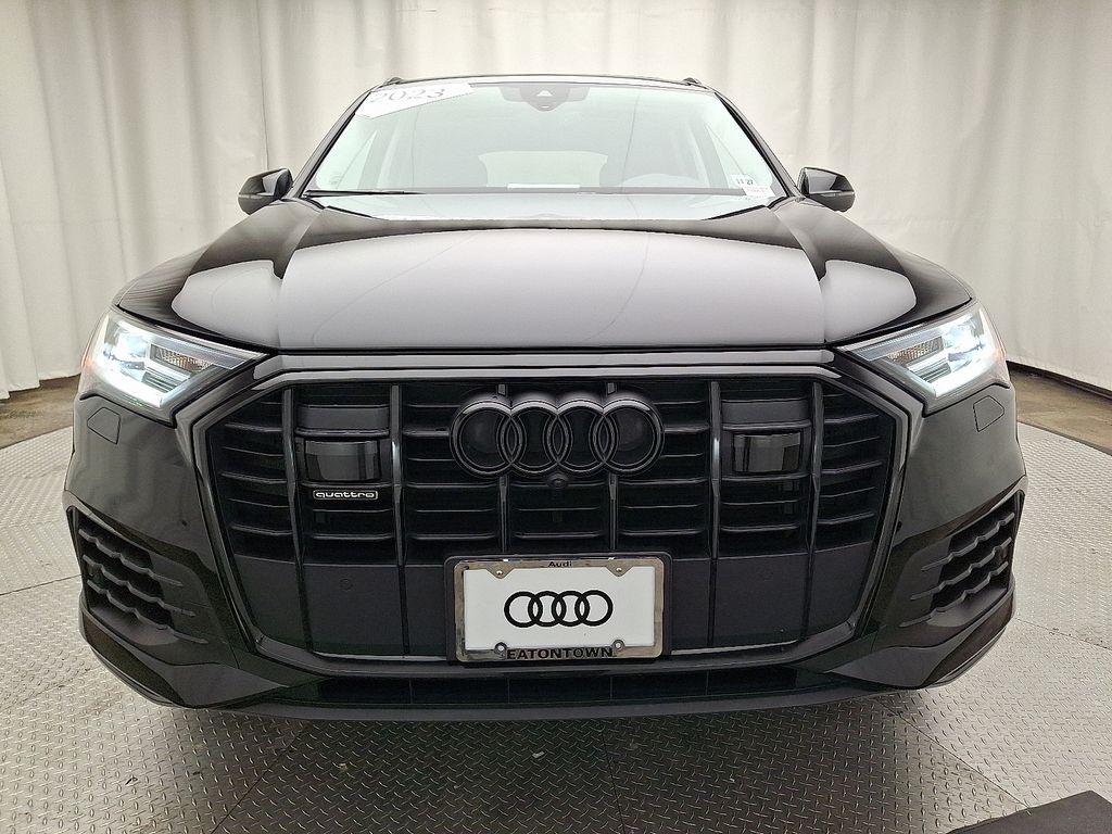 Thumbnail: 2023 Audi Q7 - 2