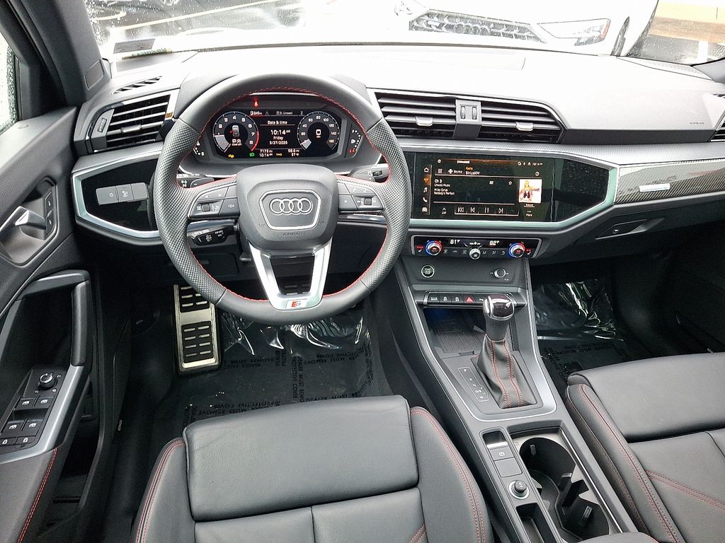 Thumbnail: 2025 Audi Q3 - 11