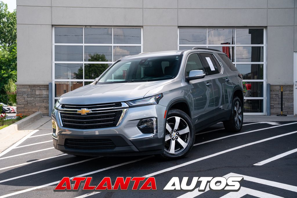 Sterling Gray Metallic 2023 Chevrolet Traverse SUV / Crossover Front-Wheel Drive 9-Speed Automatic