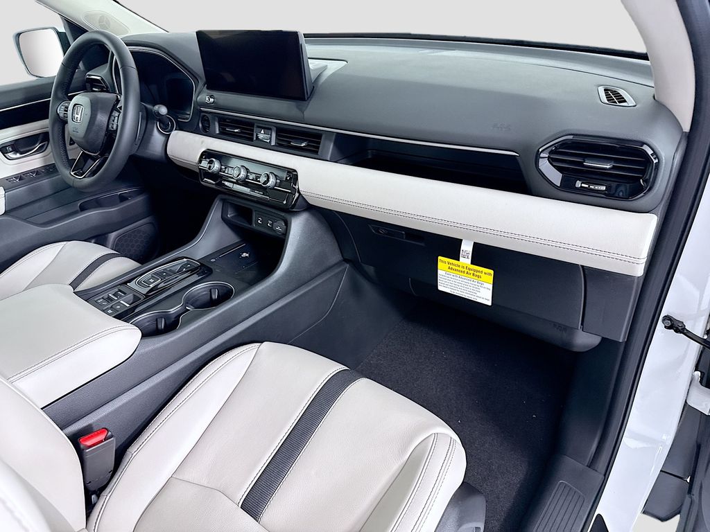 Thumbnail: 2026 Honda Pilot - 17