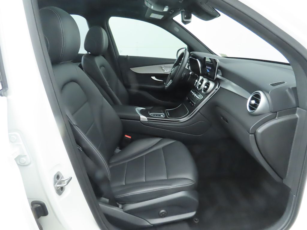 Thumbnail: 2022 Mercedes-Benz GLC - 20