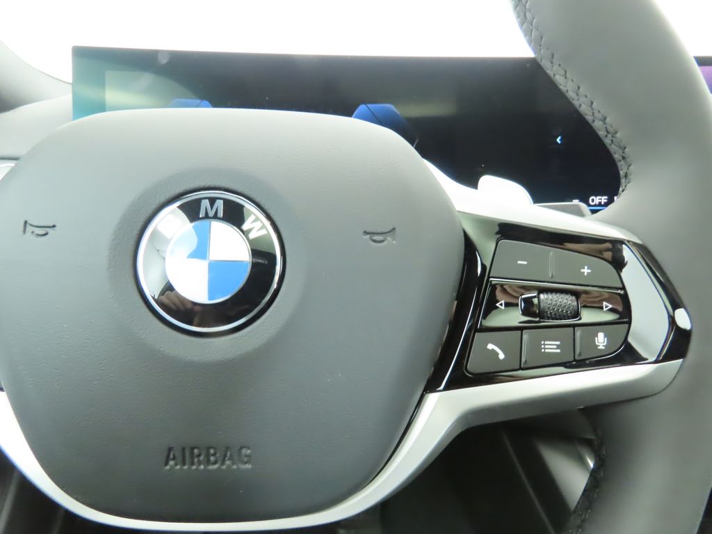 Thumbnail: 2026 BMW 3 Series - 12