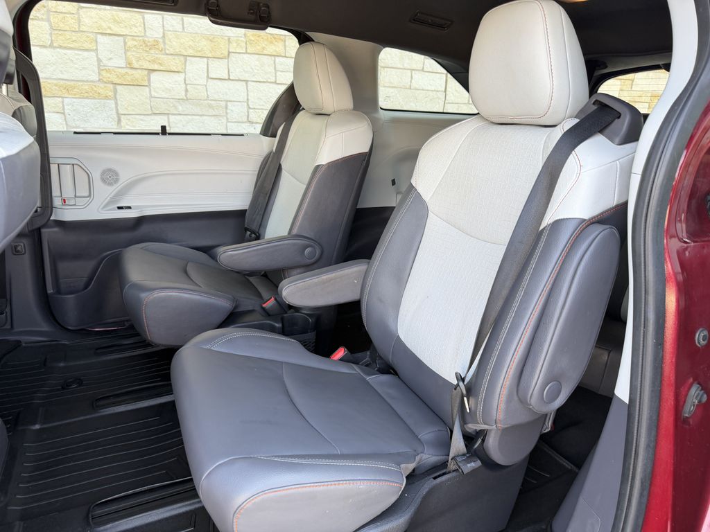 Used 2022 Toyota Sienna Van