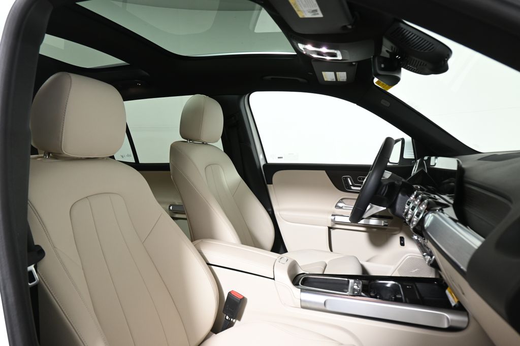 Thumbnail: 2026 Mercedes-Benz GLB - 27