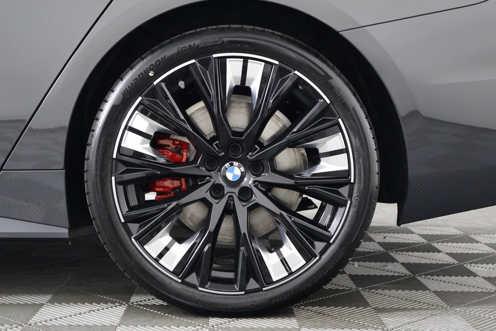 Thumbnail: 2026 BMW 4 Series - 10