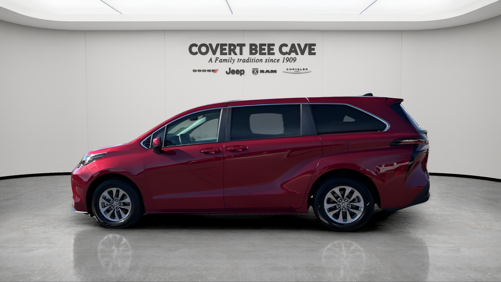 Used Car 2025 Toyota Sienna  Le For Sale Under $50,000 In Austin, Texas