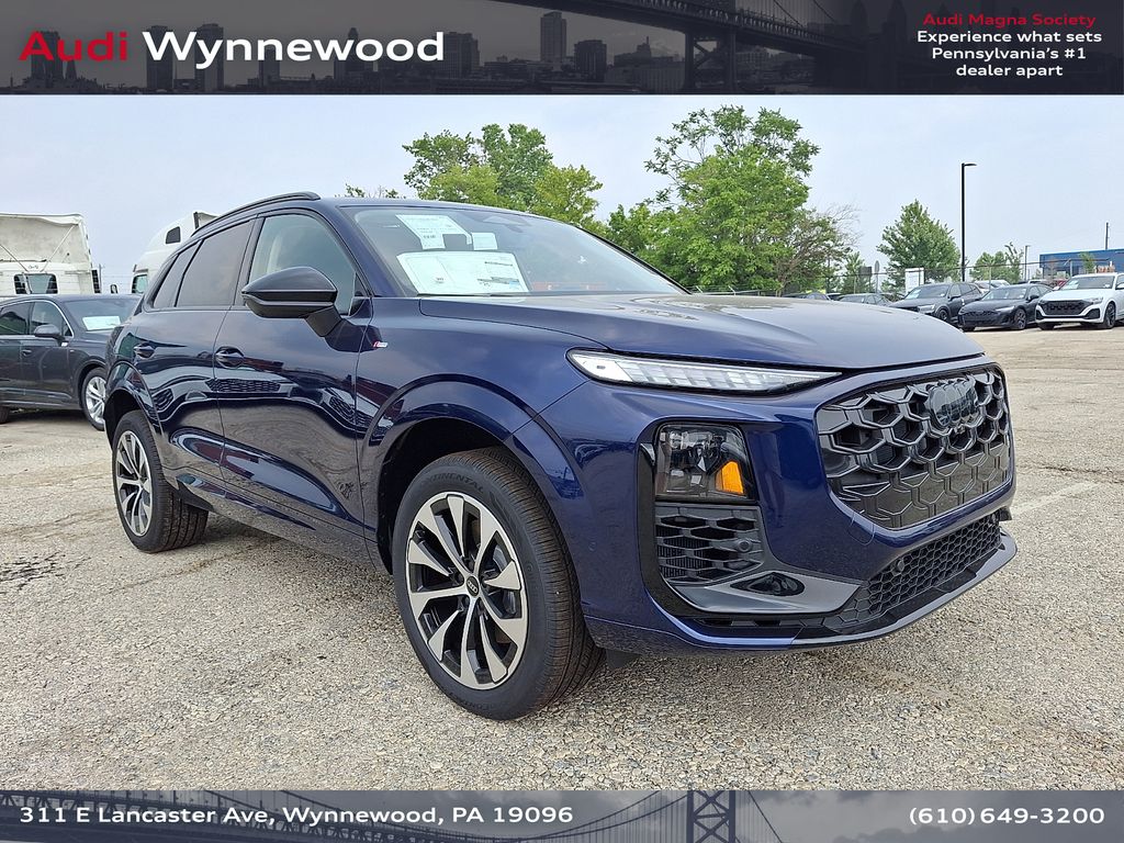 Navarra Blue Metallic 2026 Audi Q3 SUV / Crossover All-Wheel Drive 7-Speed Automatic