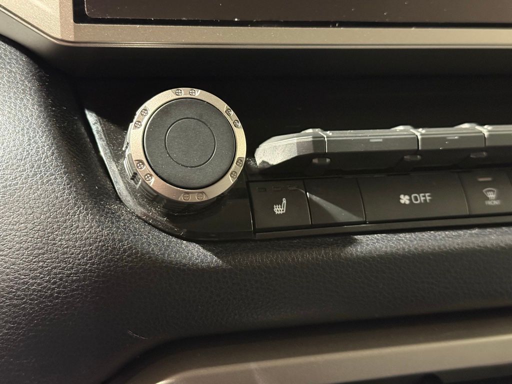 Thumbnail: 2024 Toyota Tundra - 27