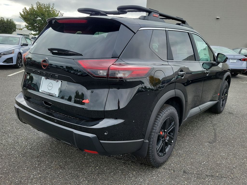 2025 Nissan Rogue Rock Creek 4