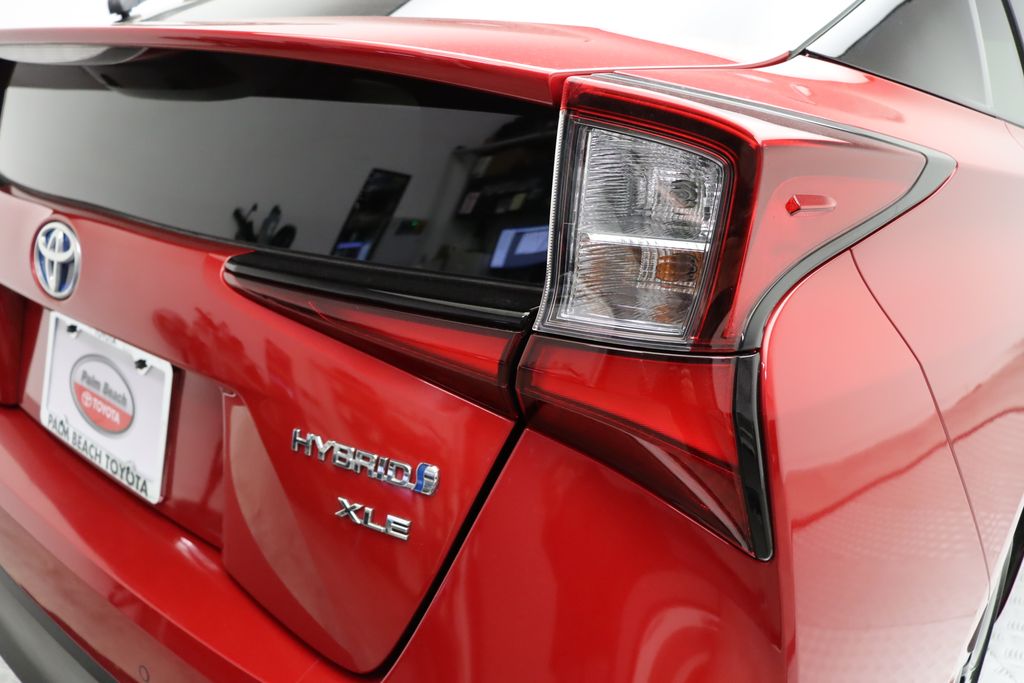 2019 Toyota Prius XLE 9