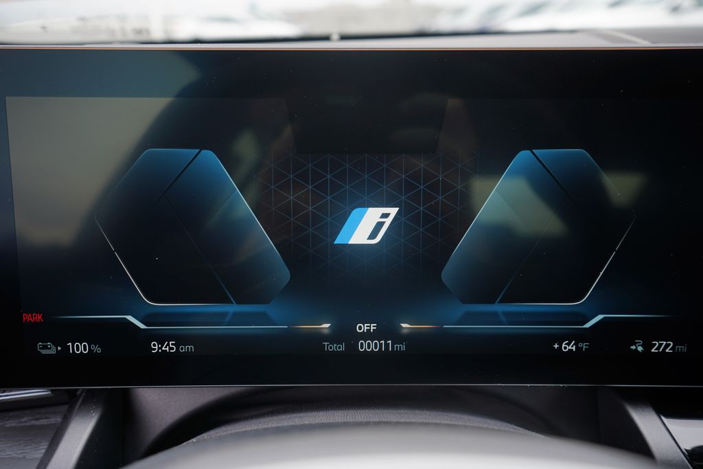 2024 BMW i5 eDrive40 16