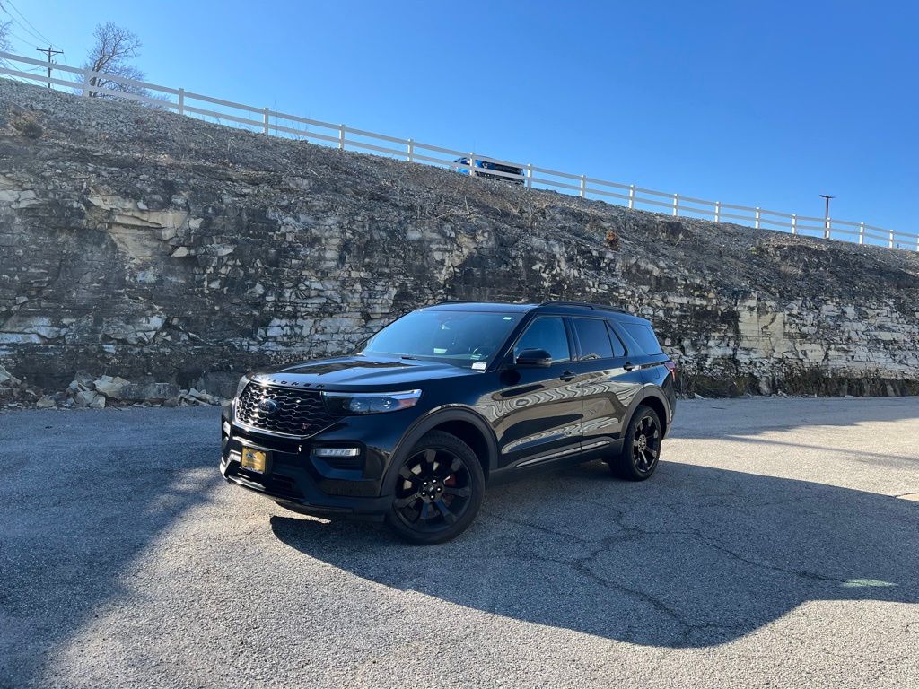 View vehicle photo 2