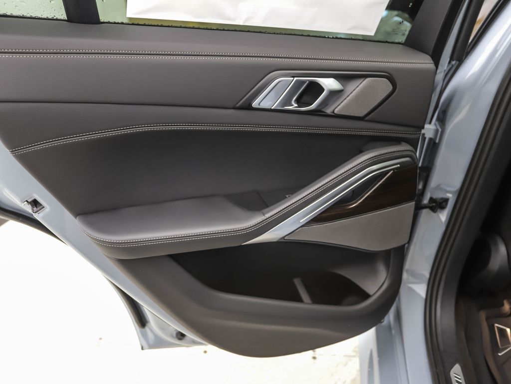 Thumbnail: 2026 BMW X6 - 20