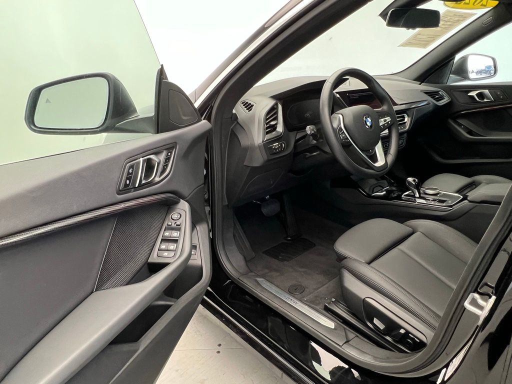 Thumbnail: 2024 BMW 2 Series - 22