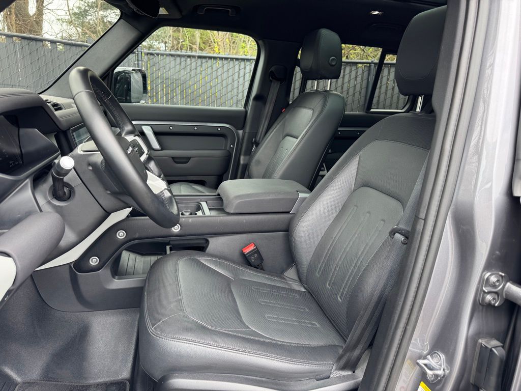 2022 Land Rover Defender 110 5