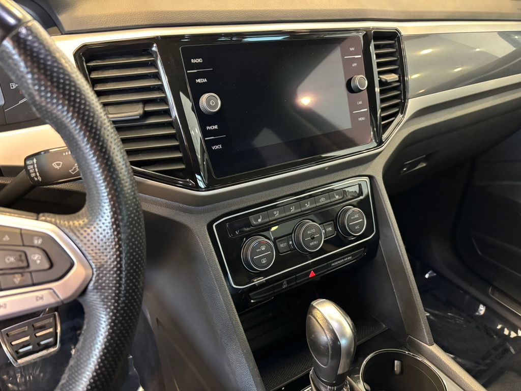 2022 Volkswagen Atlas 3.6L V6 SEL Premium R-Line