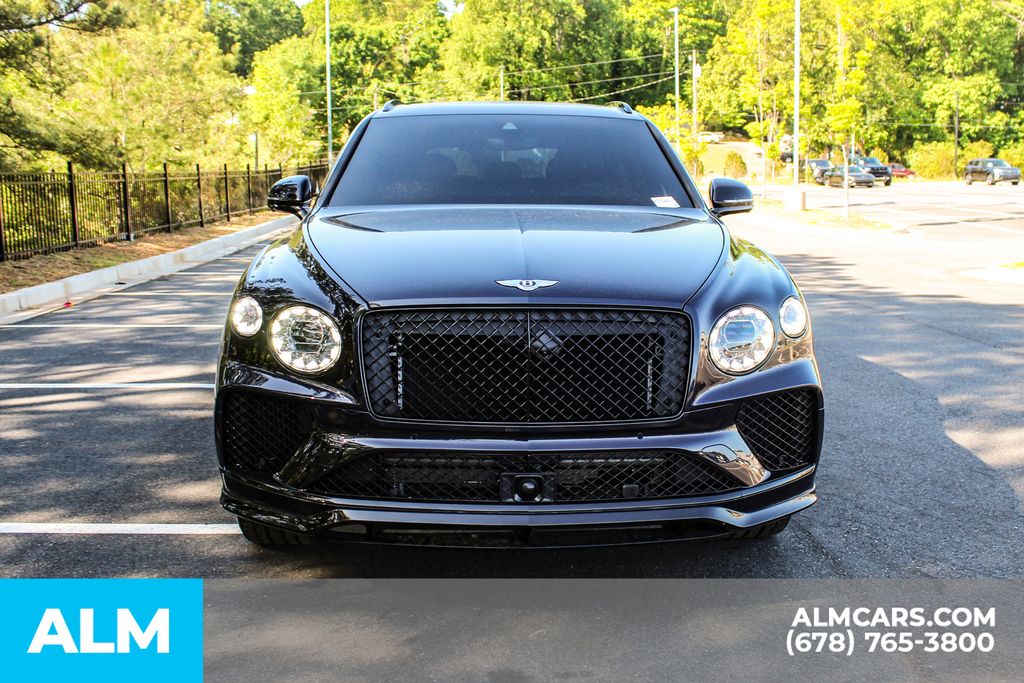 Used 2024 Blue Bentley S image 9