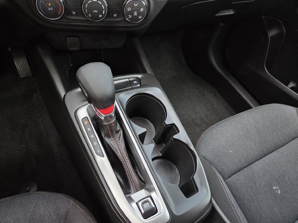 Used 2024 Chevrolet Trax SUV