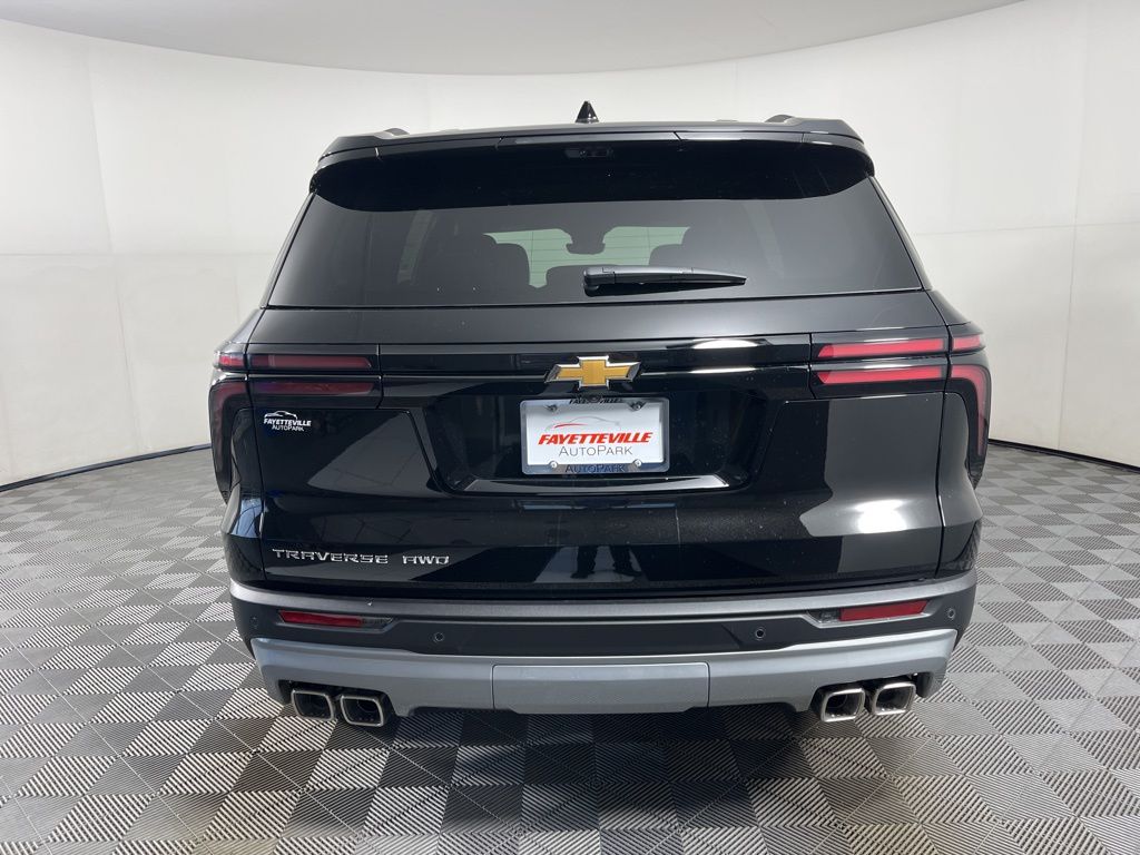 Thumbnail: 2026 Chevrolet Traverse - 4